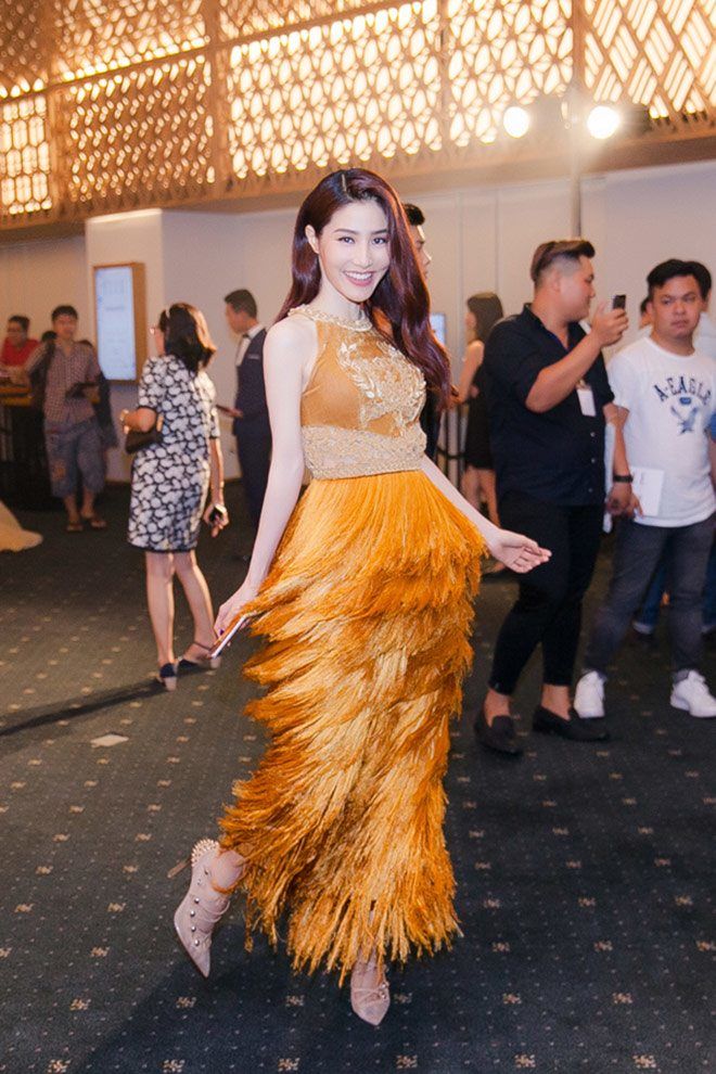 Trót mê nhầm 1 kiểu váy: Phạm Hương, Maya bụng lùm lùm