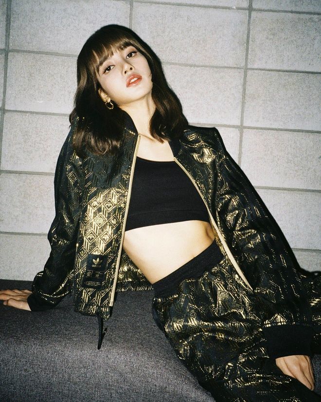 Fan bức xúc khi Lisa bị xem như người vô hình trong sự kiện fansign