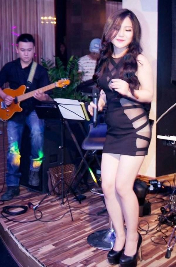 Loạt ảnh lộ nội y của mỹ nhân Việt: Có cả Ngọc Trinh, Đỗ Mỹ Linh
