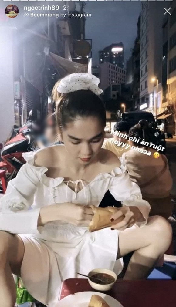 Lộng lẫy trên thảm đỏ, Ngọc Trinh đời thường bá đạo một trời một vực