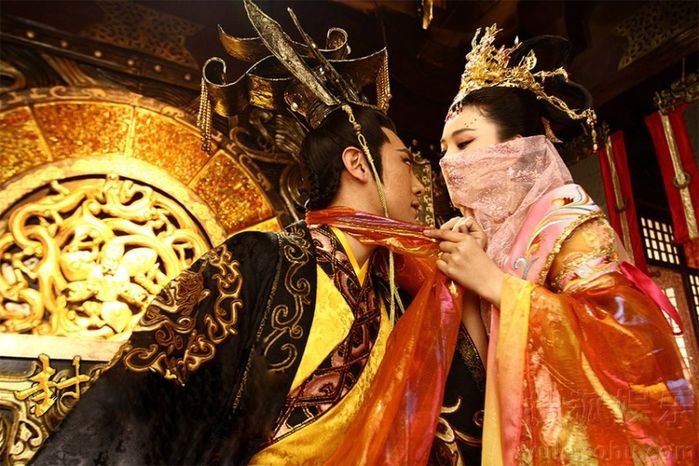 Lý do Hoàng đế Trung Quốc thường qua đời khi chưa 50 tuổi: