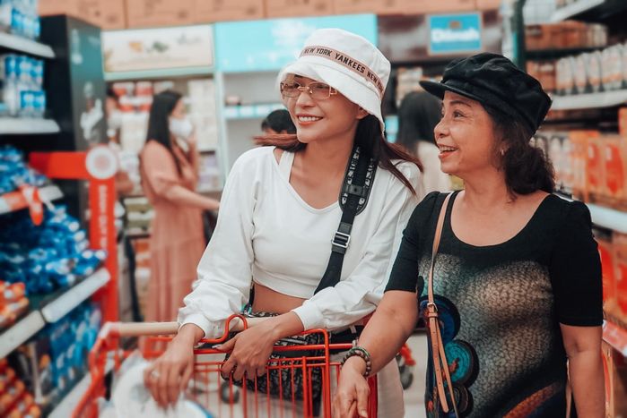 MC Đại Nghĩa khoe nhà mới hoành tráng, Rhymastic đón con đầu lòng