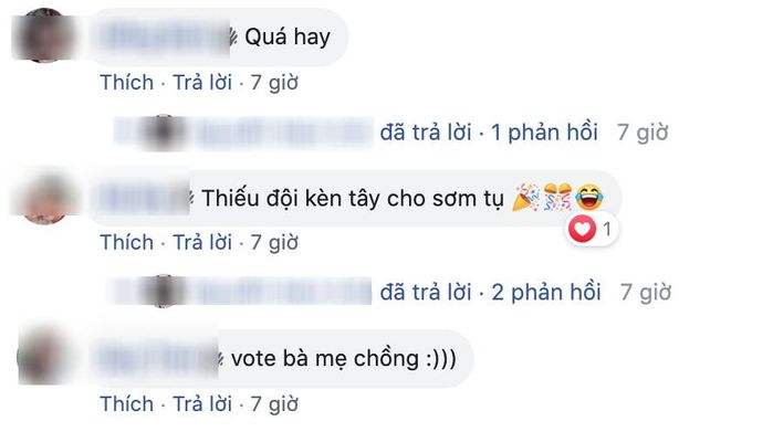 Mẹ chồng và con dâu đem vòng hoa tới mừng Tuesday khai trương