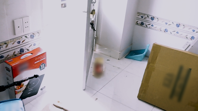 Cô gái tự tay decor lại nhà trọ với tone màu đen - trắng đẹp xuất sắc