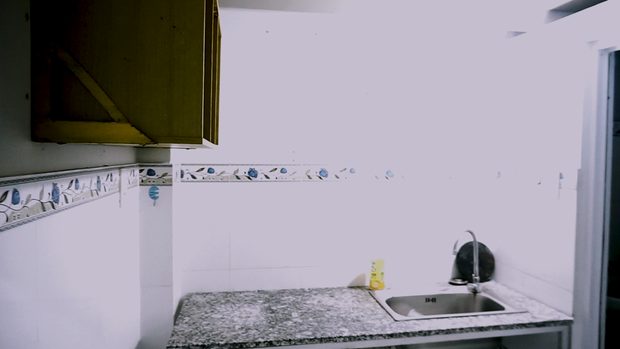 Cô gái tự tay decor lại nhà trọ với tone màu đen - trắng đẹp xuất sắc