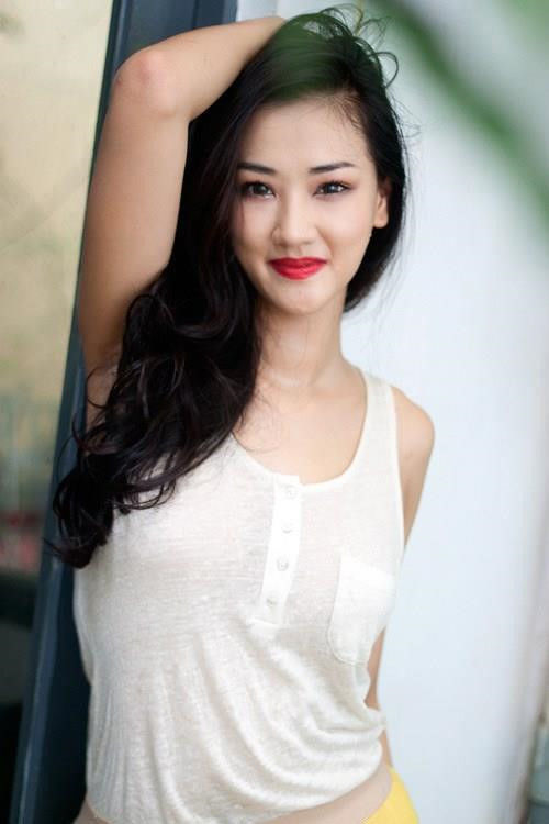 Mỹ nhân Việt kết thân với khoai lang: Diễm My vóc dáng đẹp miễn chê