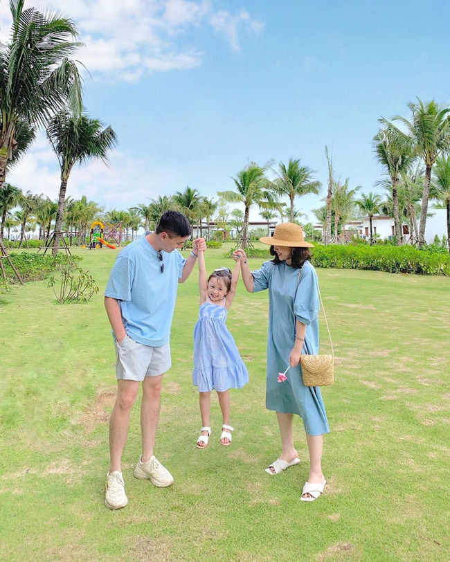 Học style du hí của Ngọc Mon, Trang Lou: Không thể thiếu váy dài