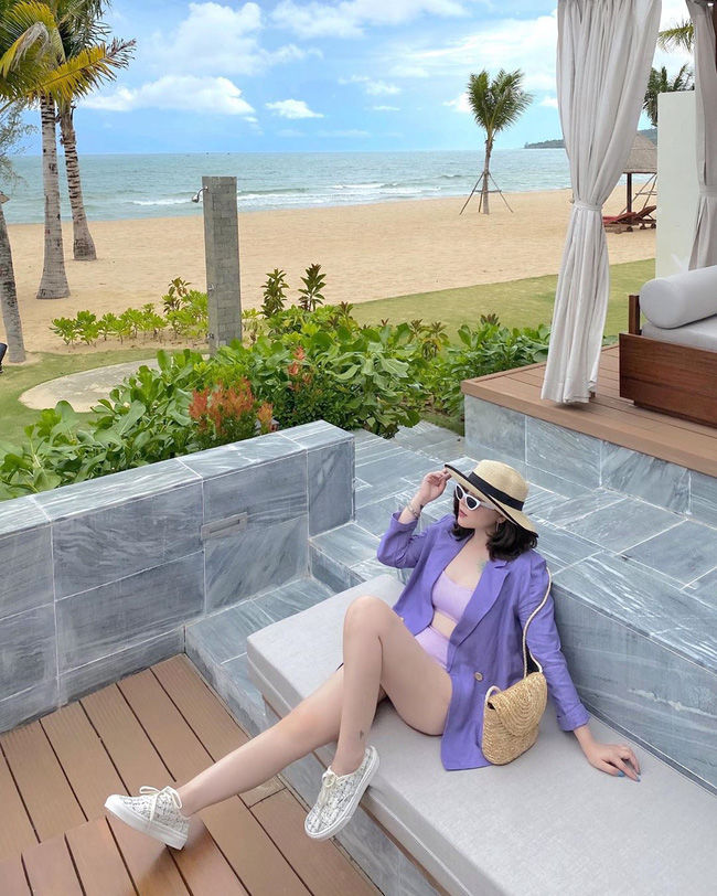 Học style du hí của Ngọc Mon, Trang Lou: Không thể thiếu váy dài