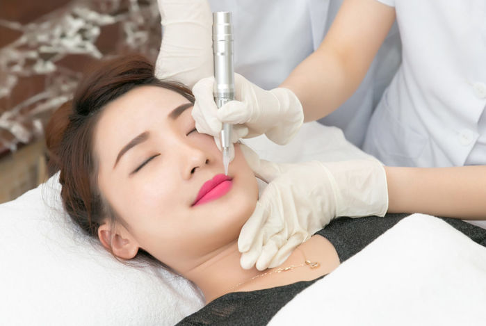 Sau 3 ngày xăm môi, người phụ nữ nhiễm Herpes rồi phát ban toàn thân