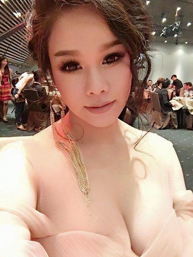 Bí quyết giữ gìn sắc vóc của 4 bà mẹ đơn thân bốc lửa nhất Vbiz
