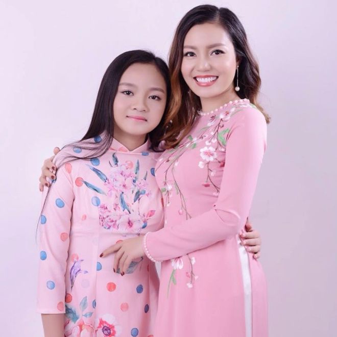 Ở tuổi 12, ái nữ nhà ca sĩ Ngọc Anh cao 1m67 bao người ngưỡng mộ