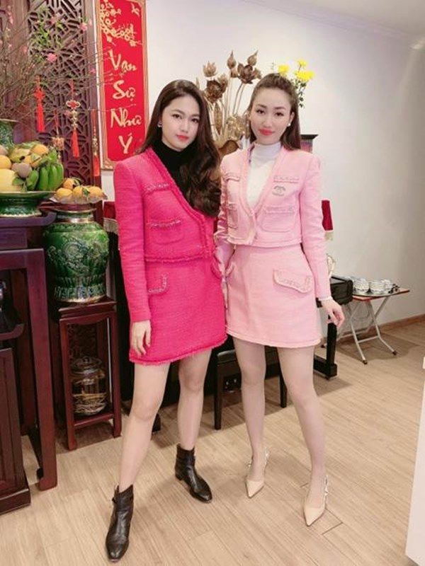 Phong cách diện đồ đôi của chị em sao Việt: Nam Anh - Nam Em trẻ trung