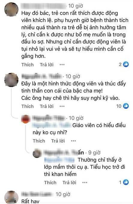 Phụ huynh tự làm giấy khen cho con vì không muốn con tủi thân