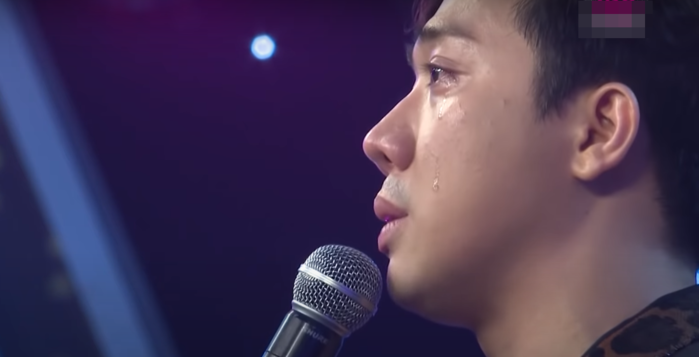 Rời Người Ấy Là Ai, Trấn Thành bật khóc cảm ơn chương trình