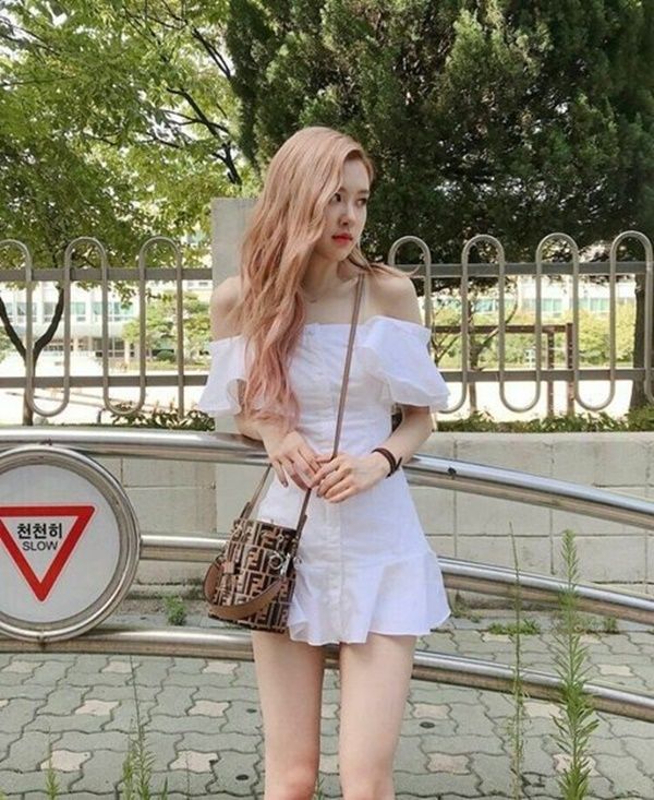Body của Rosé: Người khen đẹp, kẻ chê có quá nhiều khuyết điểm