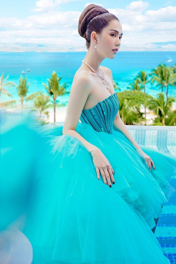 Sao nữ Vbiz đeo trang sức ngọc trai: AMEE ngọt ngào, Sam quyến rũ
