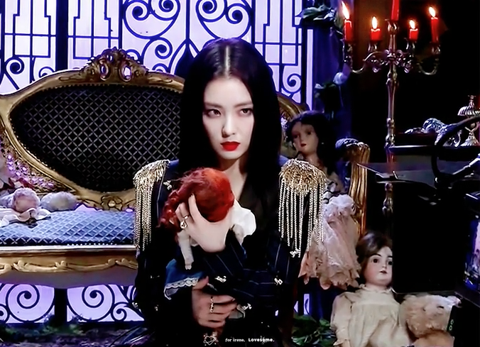 Irene gây sốt với tạo hình giống Jang Man Wol trong Hotel del Luna