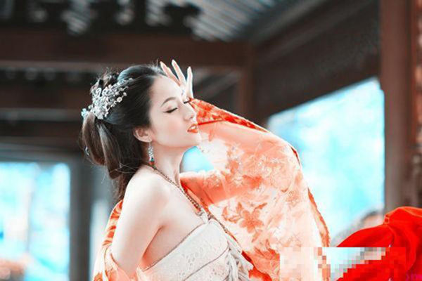 Sơn Âm công chúa Lưu Sở Ngọc và chuyện phòng the quái chiêu