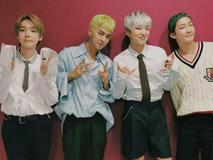 Style đồng phục của 3 ông lớn K-pop: JYP có tính đồng bộ cao