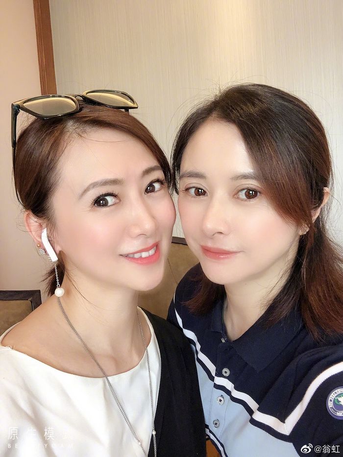 Sư cô Tiếu Ngạo Giang Hồ: Lắm tài tử theo đuổi vẫn lẻ bóng tuổi 45