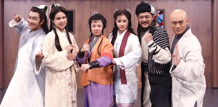 Sư cô Tiếu Ngạo Giang Hồ: Lắm tài tử theo đuổi vẫn lẻ bóng tuổi 45