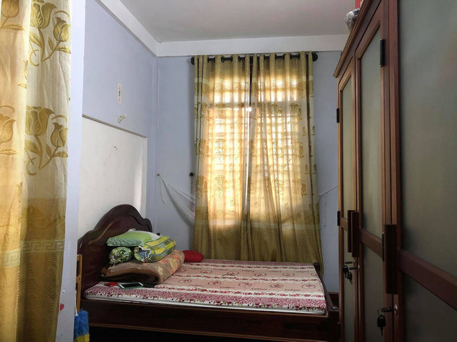 Mặc bố mẹ ngăn cản cô gái F5 phòng ngủ thành không gian sống trẻ trung