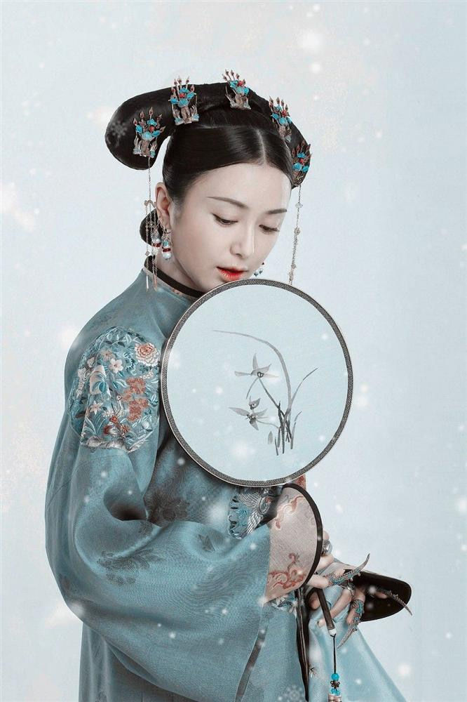 Tần Lam mắng antifan: Tử cung của tôi liên quan gì đến bạn?