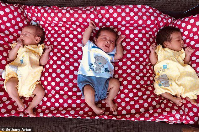 “Thả cửa” cùng chồng vì đã đặt vòng, mẹ trẻ bất ngờ dính thai 3