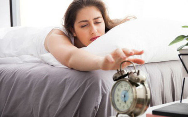 Theo Đông y, thức dậy lúc 5h sáng giúp cơ thể tỉnh táo, trẻ đẹp hơn