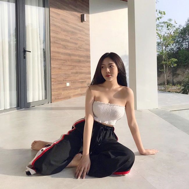 Thời của các thiếu nữ 2002: Linh Ka body nóng bỏng, vòng 1 phổng phao