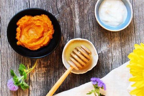 Trong 1 tuần, da trắng mịn bất ngờ với 5 công thức mặt nạ khoai lang