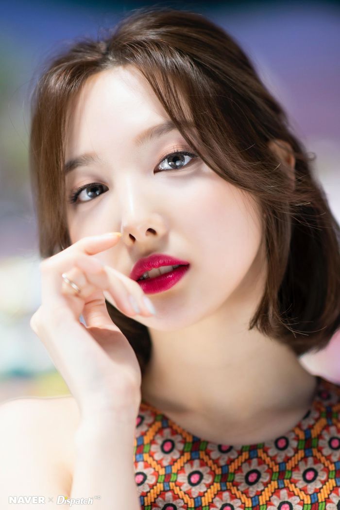 Chuyên gia thẩm mỹ đánh giá TWICE là hình mẫu dao kéo lý tưởng