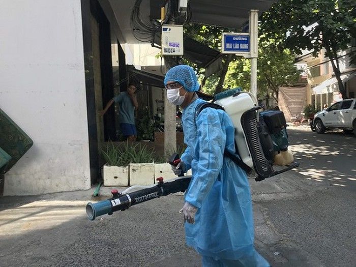 Vợ của ca nhiễm cộng đồng (BN418) là giáo viên, nguy cơ lây nhiễm cao
