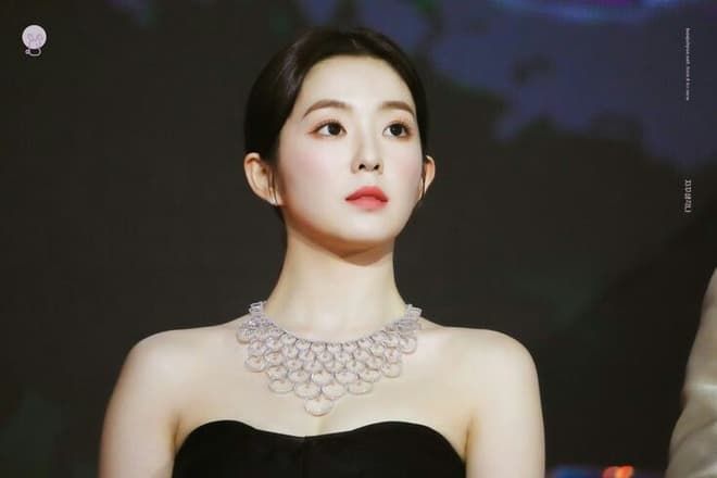 Vượt cả Irene, Joy (Red Velvet) gây sốt khi đeo vòng giá đắt nhất Kbiz