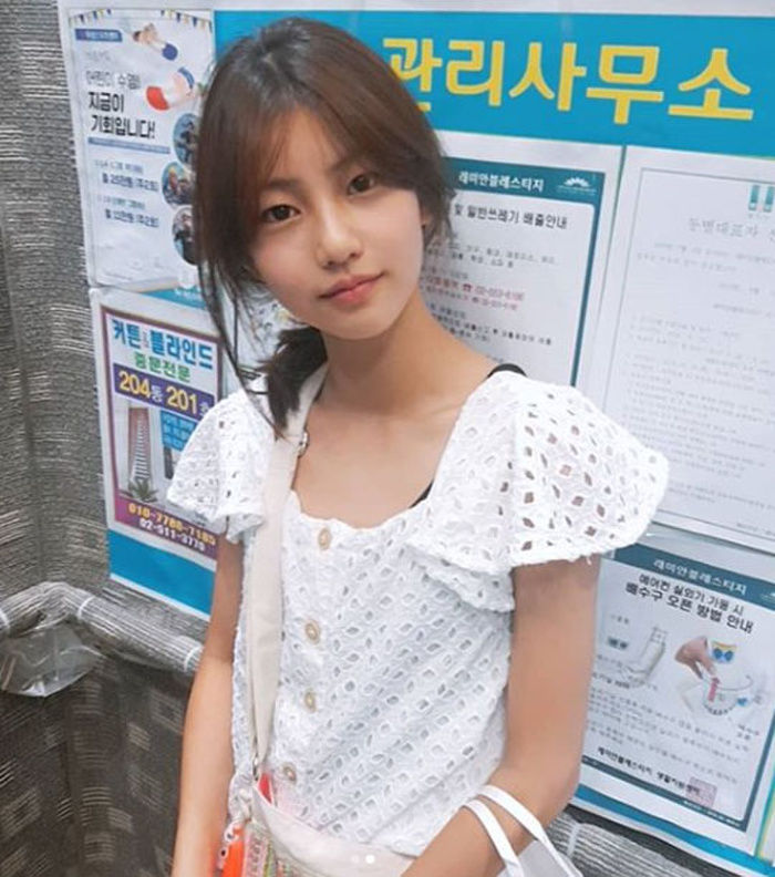 Ji Ah Bố Ơi bản Hàn gây trầm trồ với diện mạo xinh đẹp ở tuổi 14
