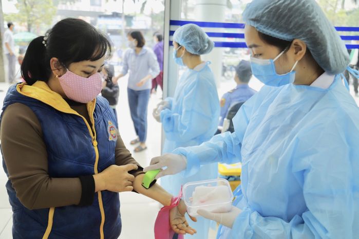 Lịch trình ca mắc nCoV 937: Từng tới đám hiếu và đám hỷ