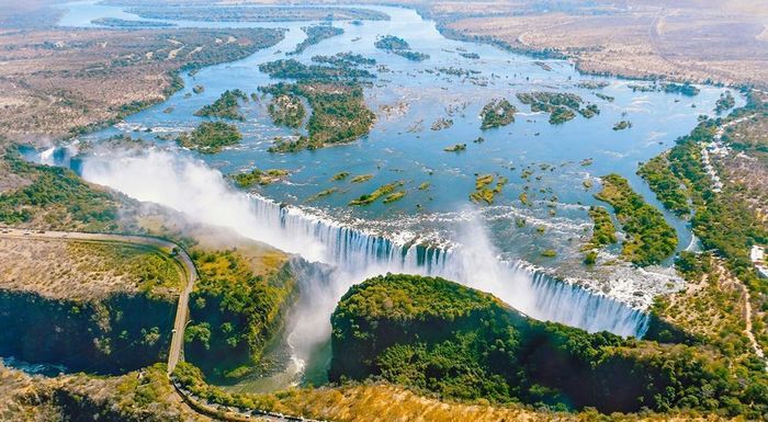 10 địa điểm hễ mở mắt là nhìn thấy cầu vồng