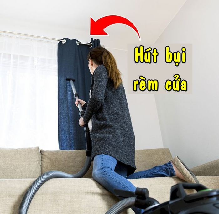 10 thói quen nên sửa ngay: gạt vòi nước bằng cổ tay thay vì dùng ngón