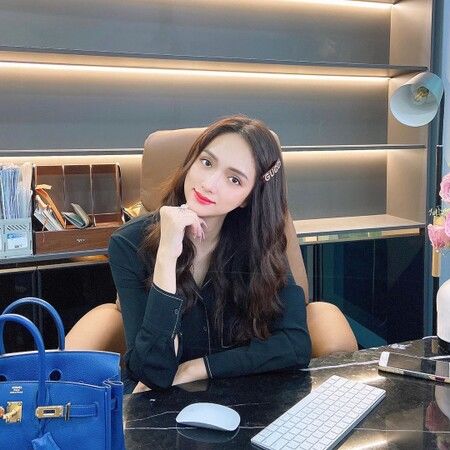 Xinh đẹp, thông minh Hương Giang vẫn tự ti trước đàn ông tài giỏi