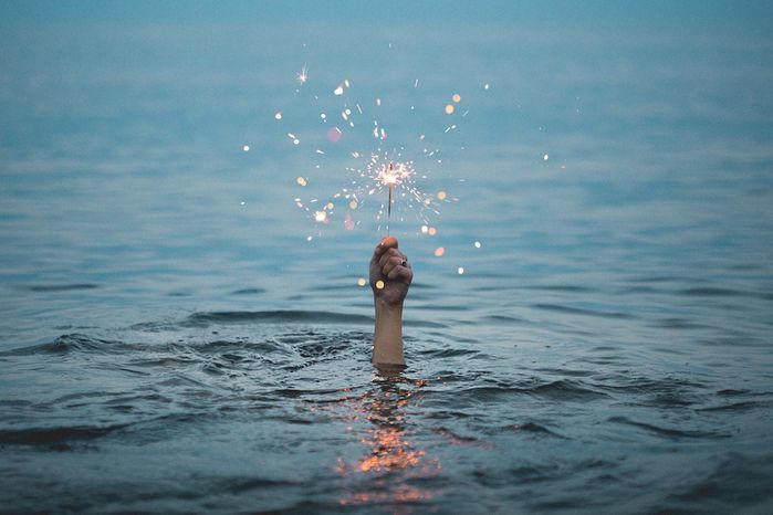 11 biểu hiện của người sắp rời xa trần thế, cần biết để lưu ý chăm sóc