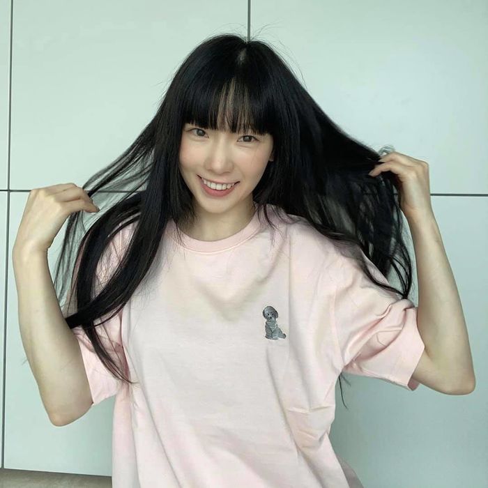 Taeyeon quay lại thời kỳ đỉnh cao nhan sắc khi cắt mái bằng