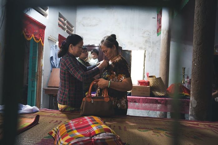 Đám hỏi dễ thương, ấm cúng tại miền Tây khiến CĐM thả tim rần rần