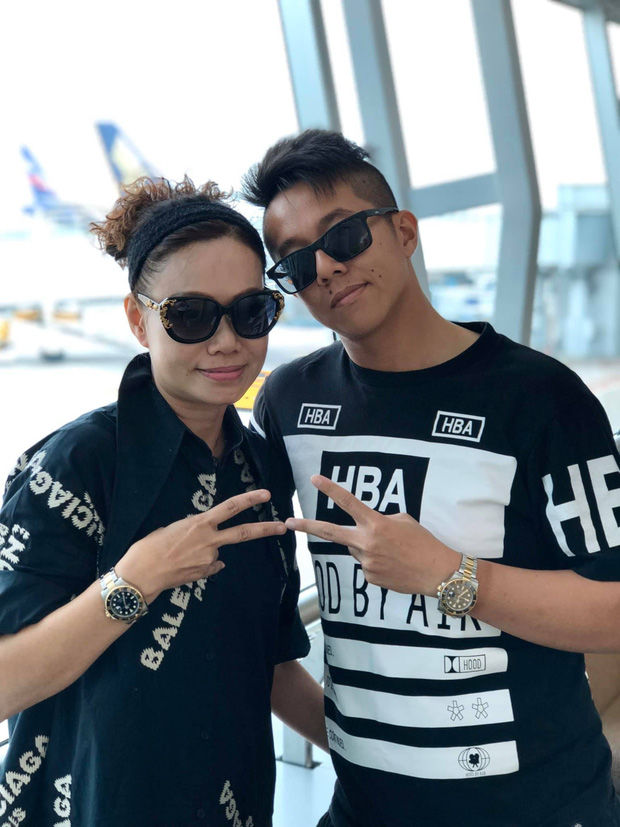 Cùng mê hàng hiệu, Hương Giang và mẹ Matt Liu có vẻ hợp cạ ra phết