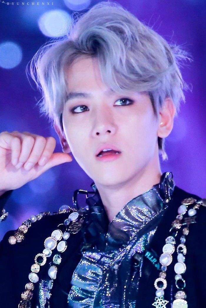 Tại sao dù nhảy cực sung, idol vẫn giữ được nếp tóc không rối sợi nào