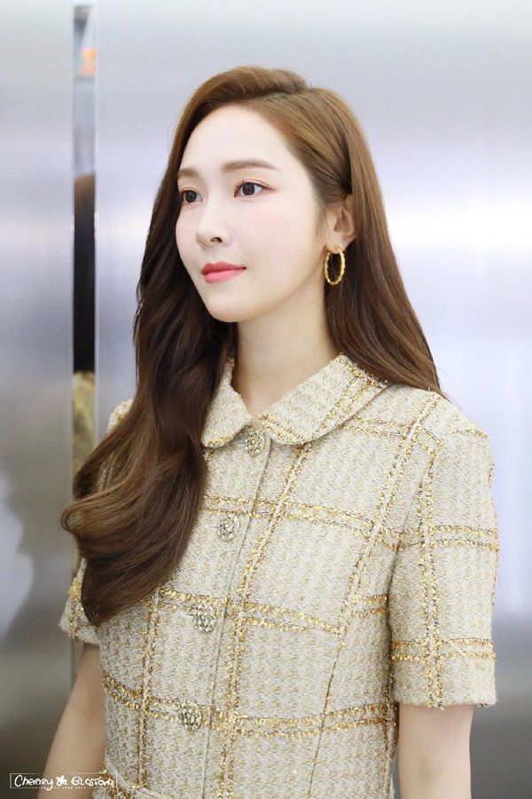 Jessica, Yeonwoo và loạt idol K-pop bị rời khỏi nhóm đầy vô lý