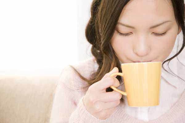 3 thói quen vào mỗi sáng sớm thức dậy giúp bảo vệ lá gan khỏe mạnh