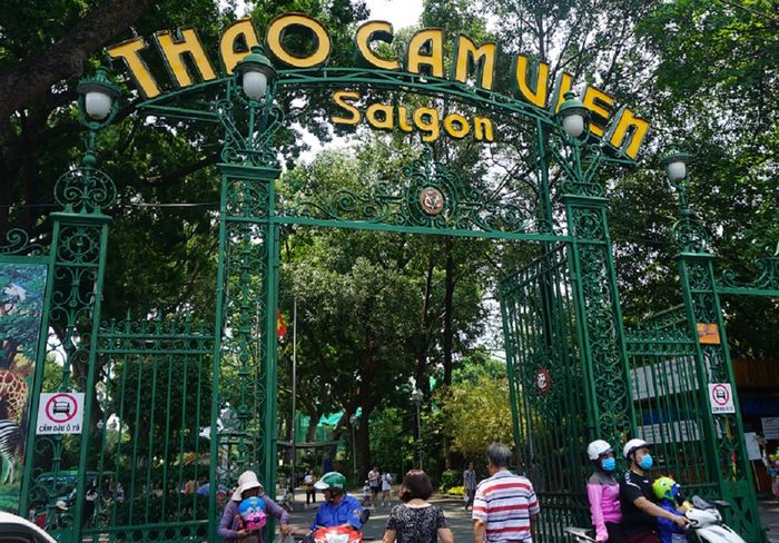 300 nhân viên Thảo Cầm Viên đồng lòng giảm 30% lương để duy trì sở thú