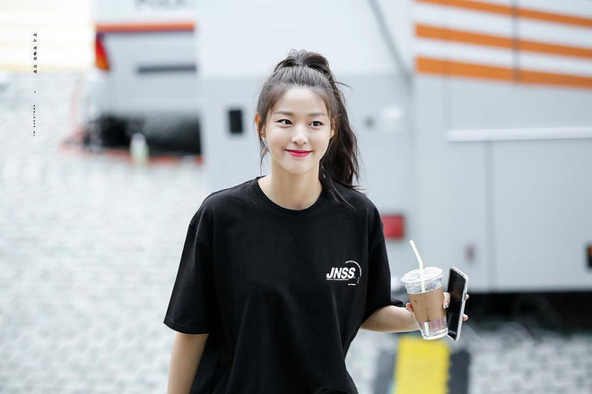 Seolhyun có nguy cơ bị sụp đổ sự nghiệp vì chơi thân với kẻ bắt nạt