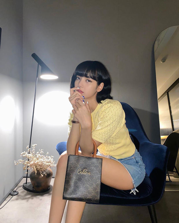 Lisa được khen ngợi vừa xinh đẹp lại còn thông minh, tinh tế