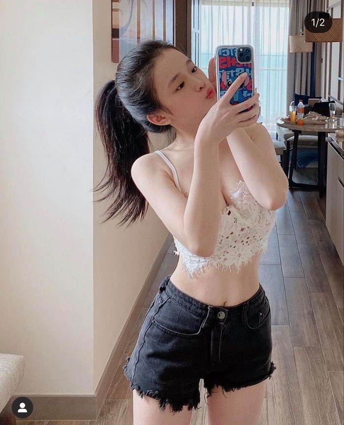 Linh Ka, Hàn Hằng cùng dàn hotgirl Việt sở hữu vòng eo bé siêu thực